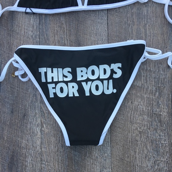 WILDFOX THIS BODS FOR YOU BOTTOMS - Picture 3 of 7